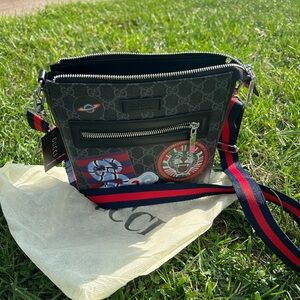 Gucci Gray Messenger Bag with Colorful Patches